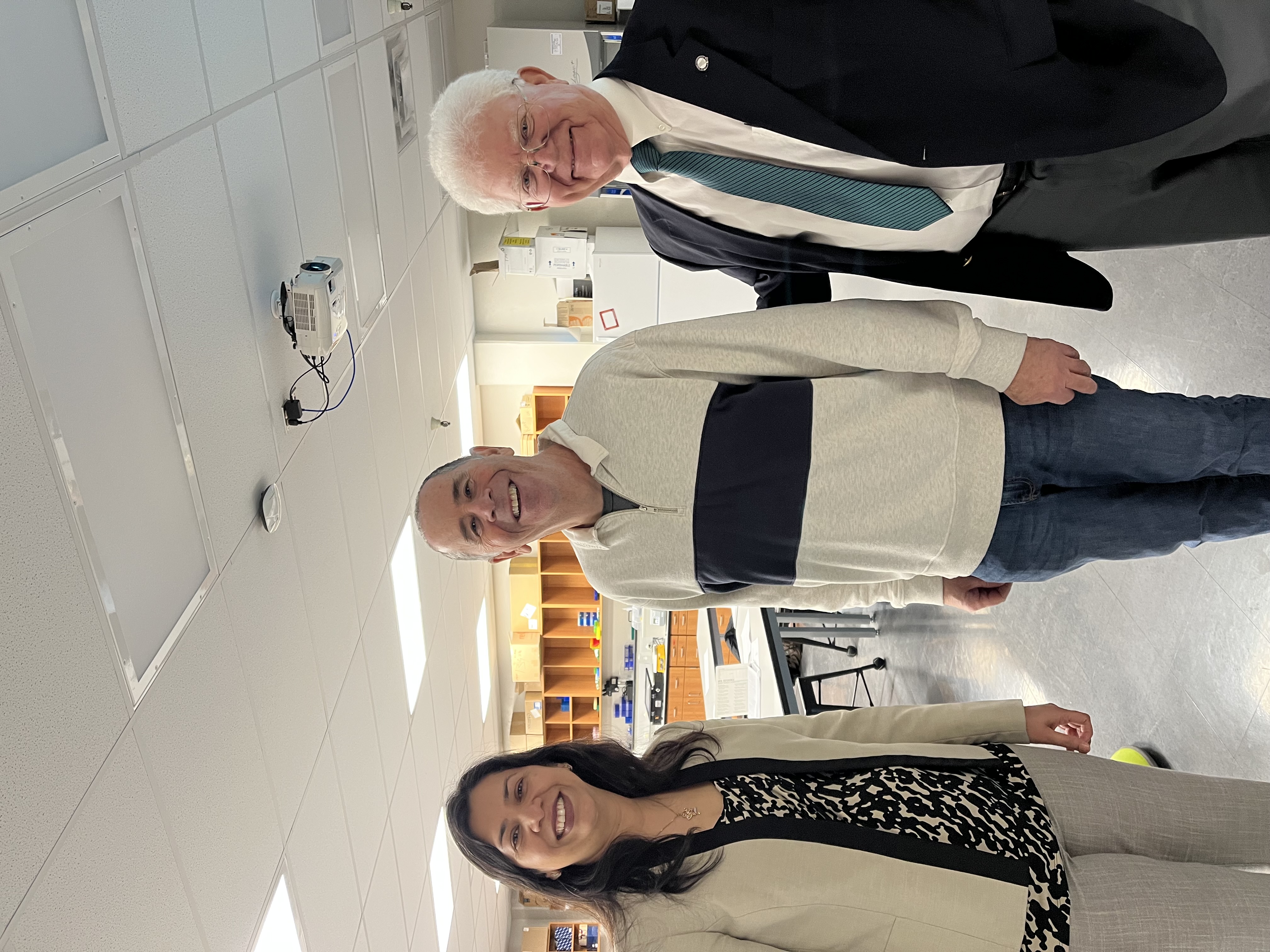 WV-INBRE PI Trupti Joshi meets with Dr. Robert Kreisberg at West Liberty University lab.